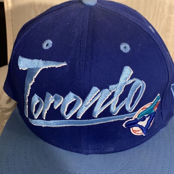 Toronto Blue Jays Fitted Hat‎ - Picture 2 of 5